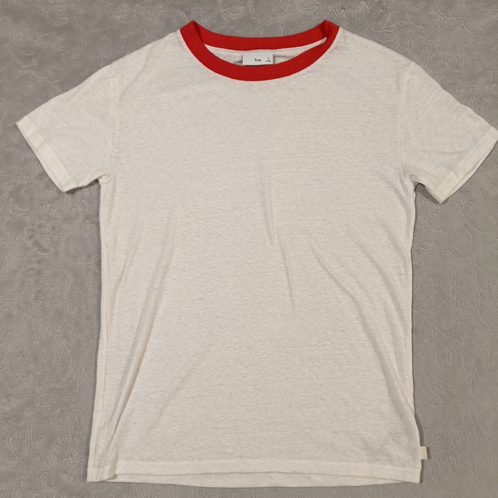 NWOT - Small - Aritzia - TNA - Scoop Neck T-Shirt with Red Collar